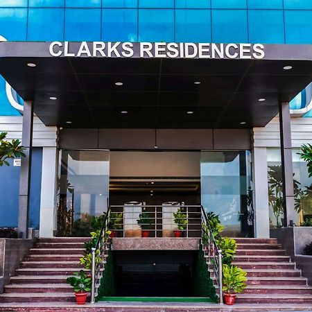 Clarks Residences Вриндавана Экстерьер фото