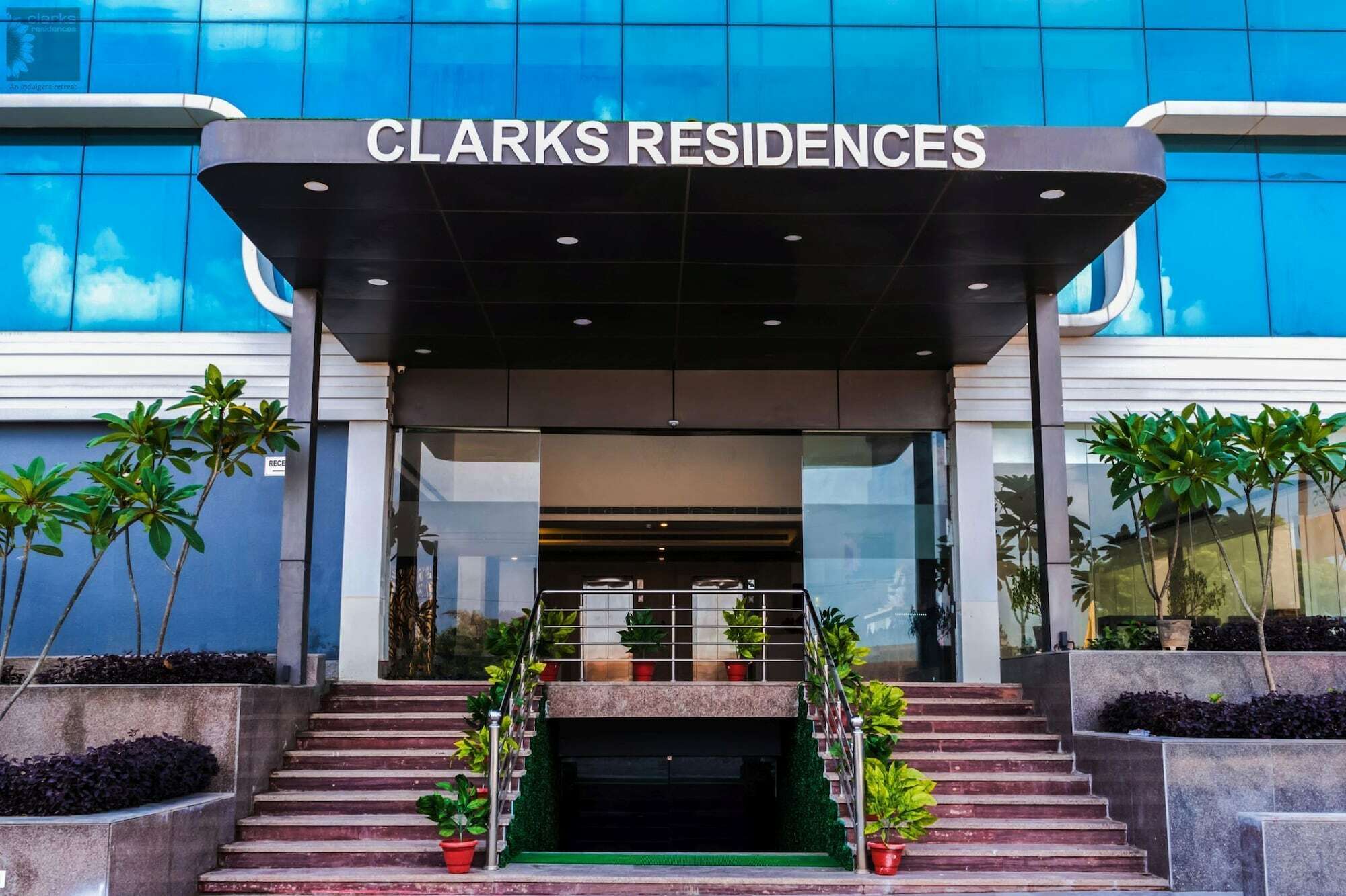 Clarks Residences Вриндавана Экстерьер фото